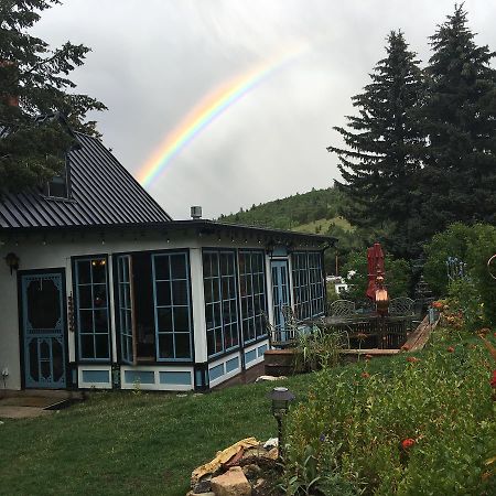 Hooper Homestead Bed And Breakfast เซ็นทรัลซิตี้ ภายนอก รูปภาพ